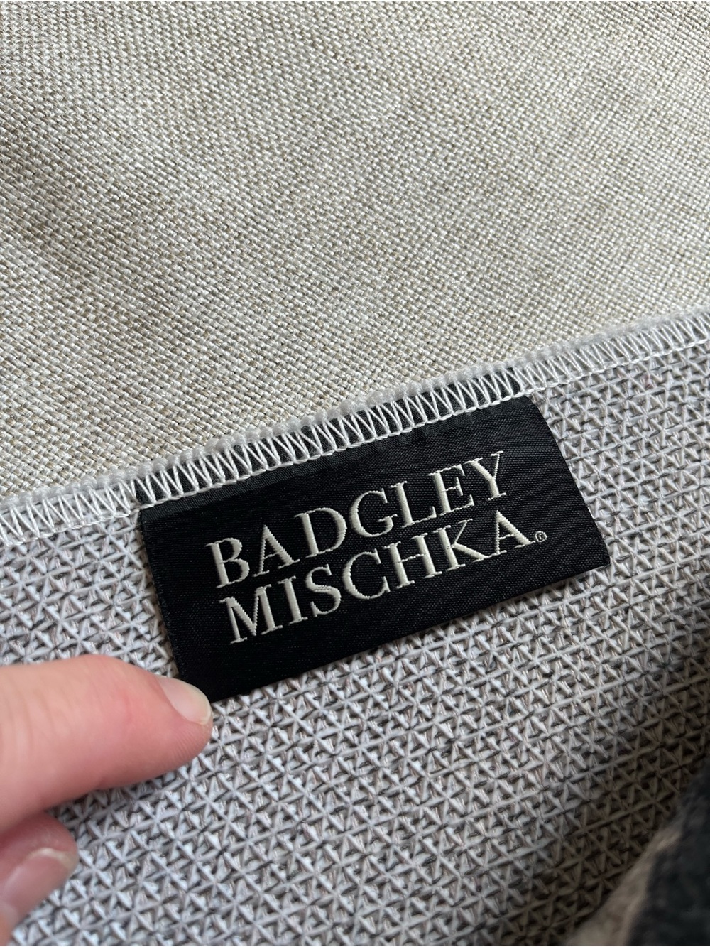 Two Badgley Mischka Rugs (2x3 Rug & 2.5 ft x 6 ft Runner) NWOT - Picture 5 of 16